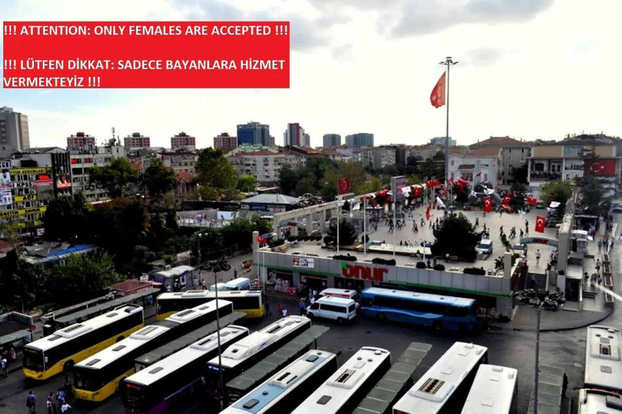 !Only Females! Bakirkoy Ladies Dormitory Κωνσταντινούπολη