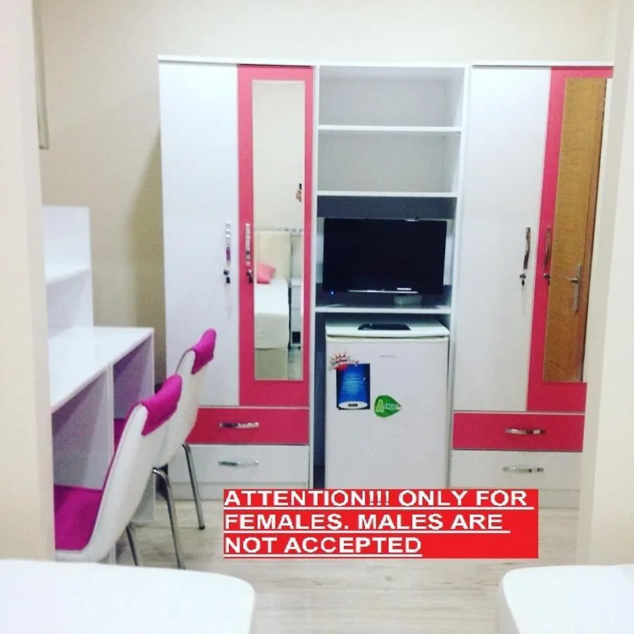 !Only Females! Bakirkoy Ladies Dormitory Κωνσταντινούπολη 0*,