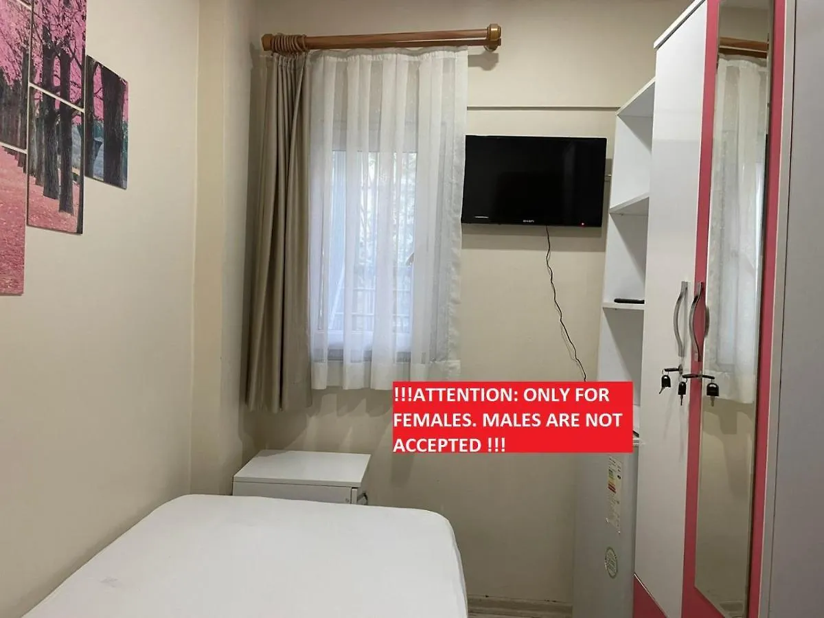 Ξενοδοχείο !Only Females! Bakirkoy Ladies Dormitory Κωνσταντινούπολη