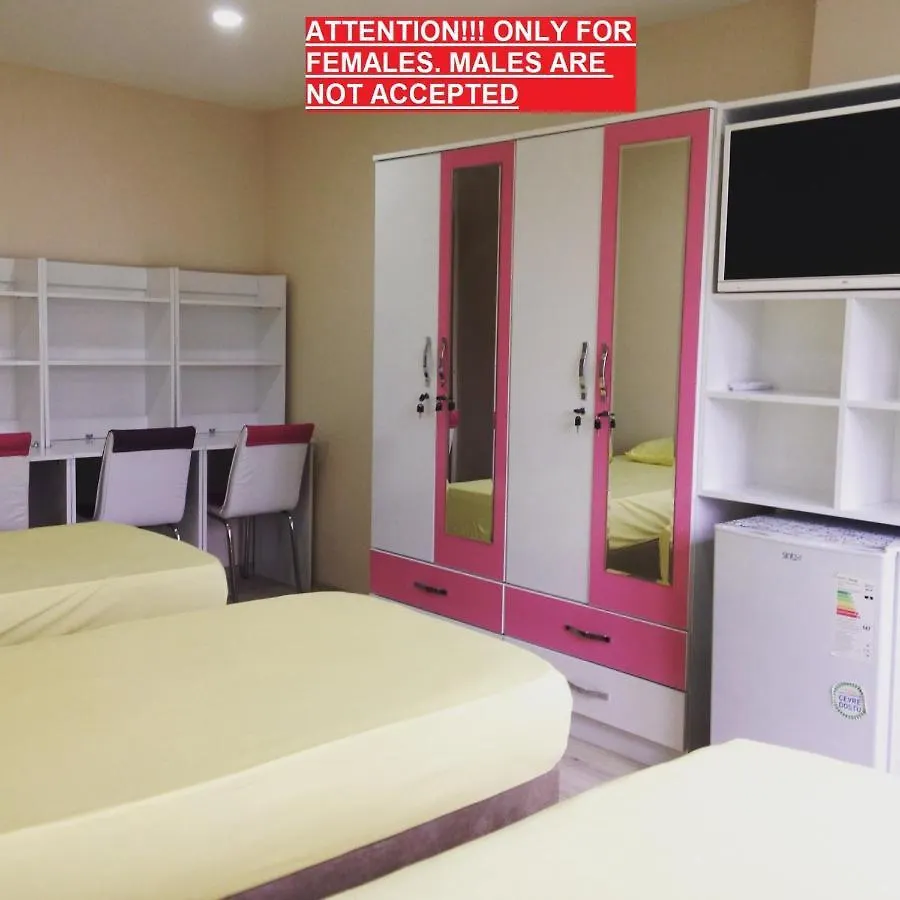Ξενοδοχείο !Only Females! Bakirkoy Ladies Dormitory Κωνσταντινούπολη
